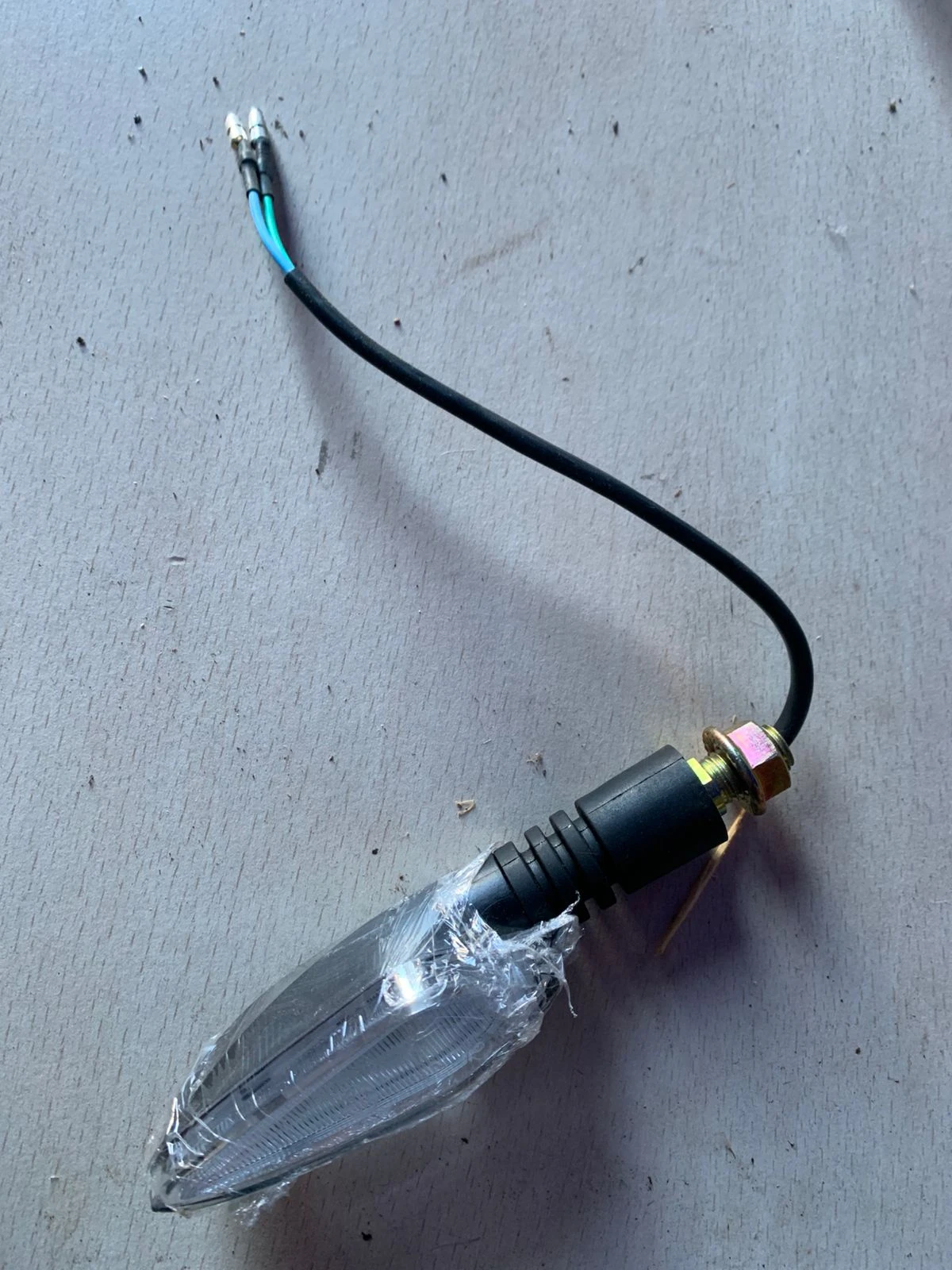 Clignotant avant guache