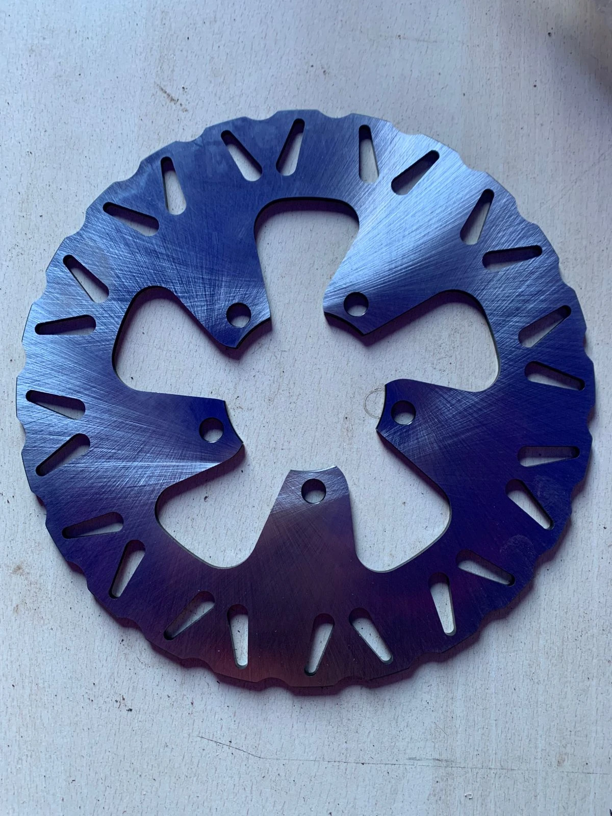 Disque de frein avant